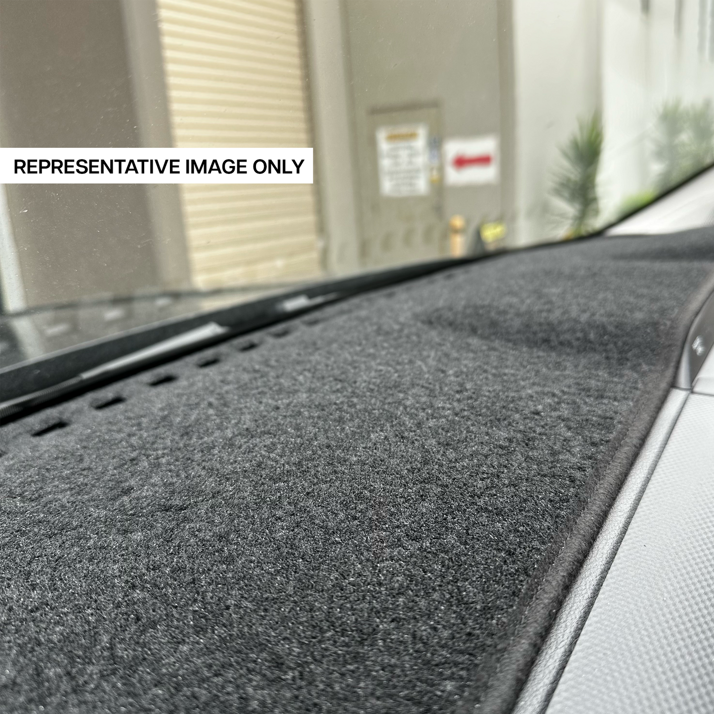 Toyota Landcruiser 100 Series MKII 2002-2007 | MUDTAMER Dash Mat